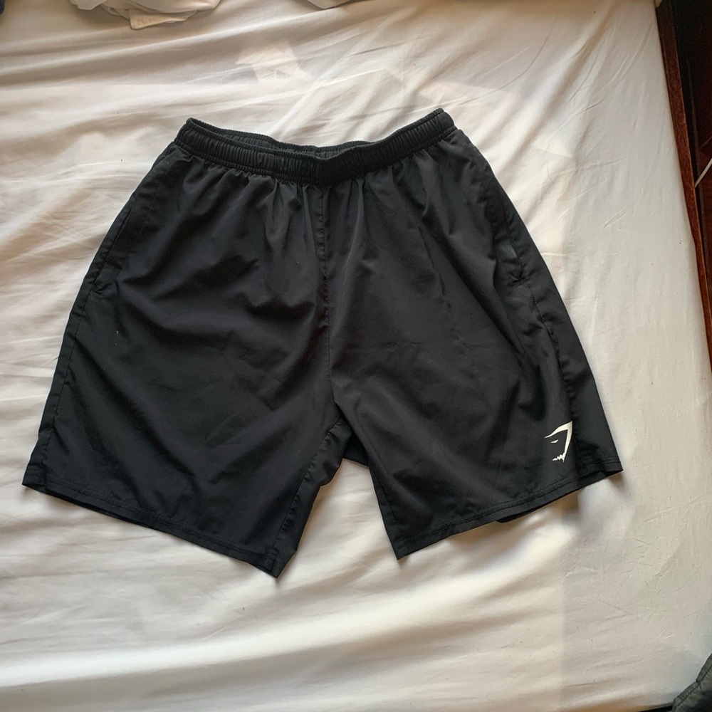 GYMSHARK SHORTS